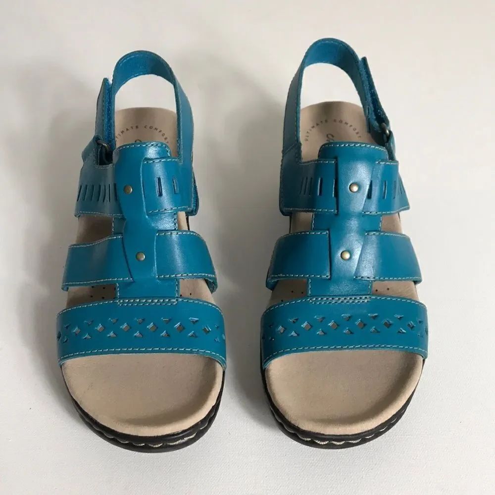 Clarks Lexi Qwin Collection Leather Cut-Out Sandal - Picture 3 of 7